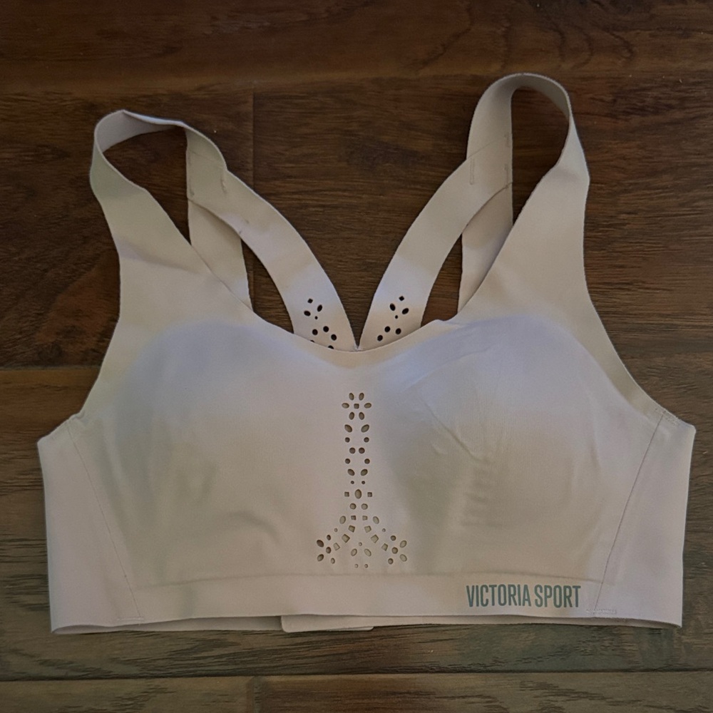 Victoria Sport pale pink Sports Bra